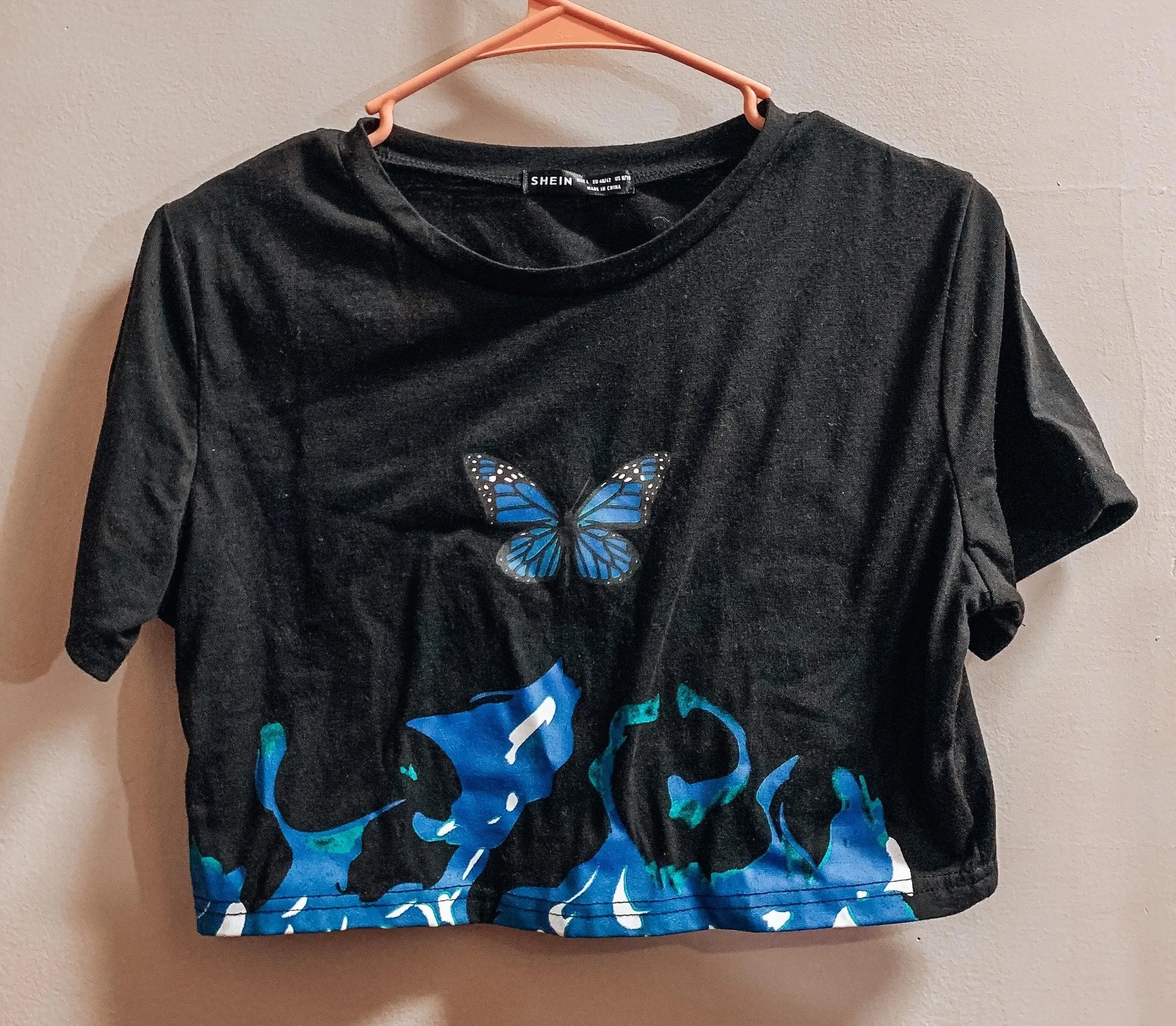 SheIn Butterfly Graphic Print Crop Tee - Image 3