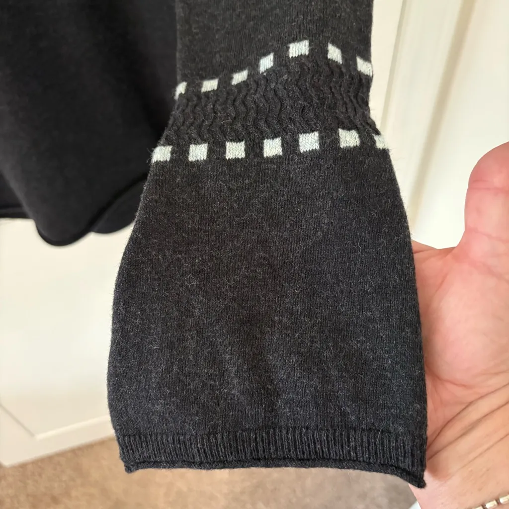 Smartwool Bell Sleeve Crew Neck Sweater Charcoal Heather. Size Small. - Image 6