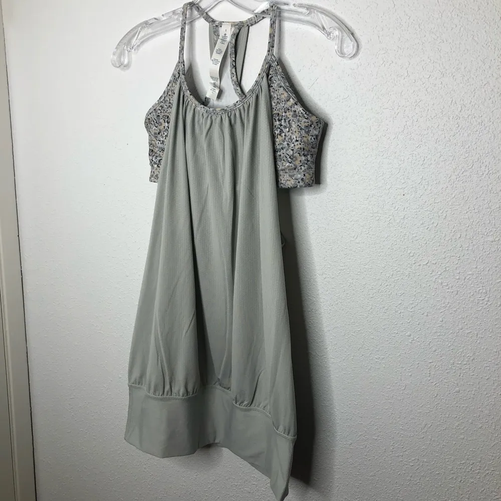 Lululemon No limits Tank Silver Spoon Gray size 6 - Image 5