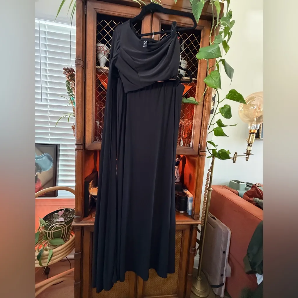 Elegant Black Two Piece Dress - Image 2