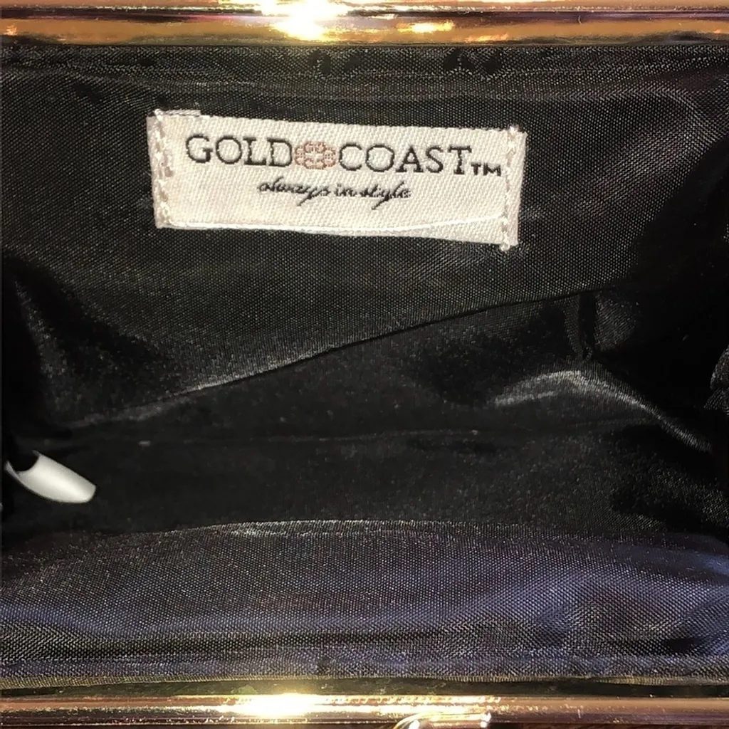 Gold Coast Vintage Cream Color Gold Tone Kiss Lock Change Purse Clutch - Image 3