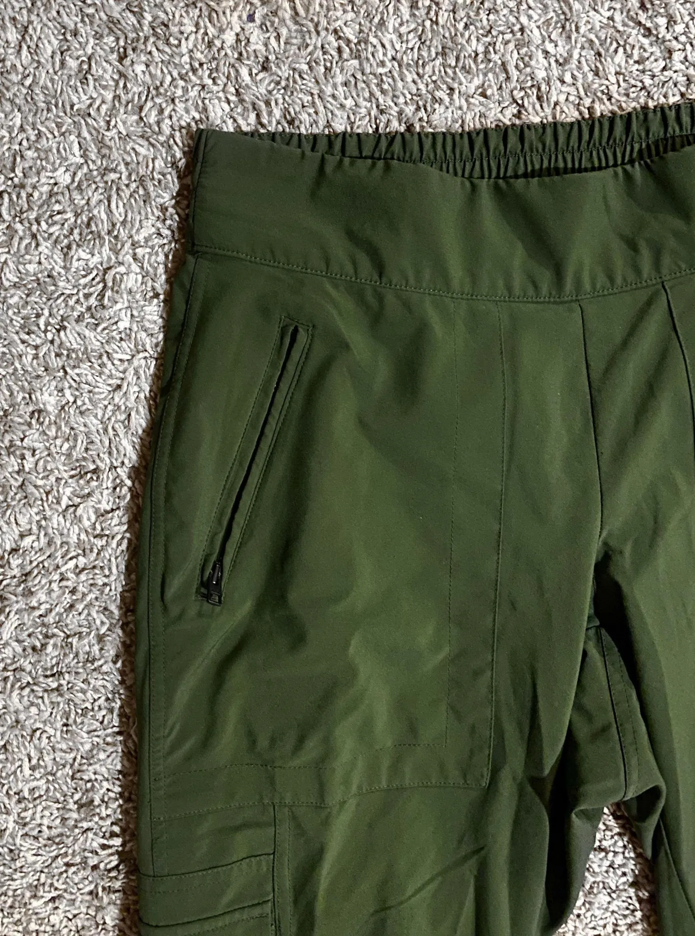 Athleta Green Cargo pants - Image 4