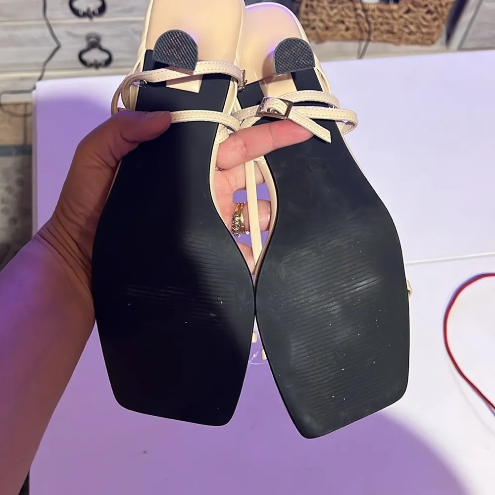 As seen on Kate Upton piepiebuy kitten heel sandals size 9.5 Tan - Image 7