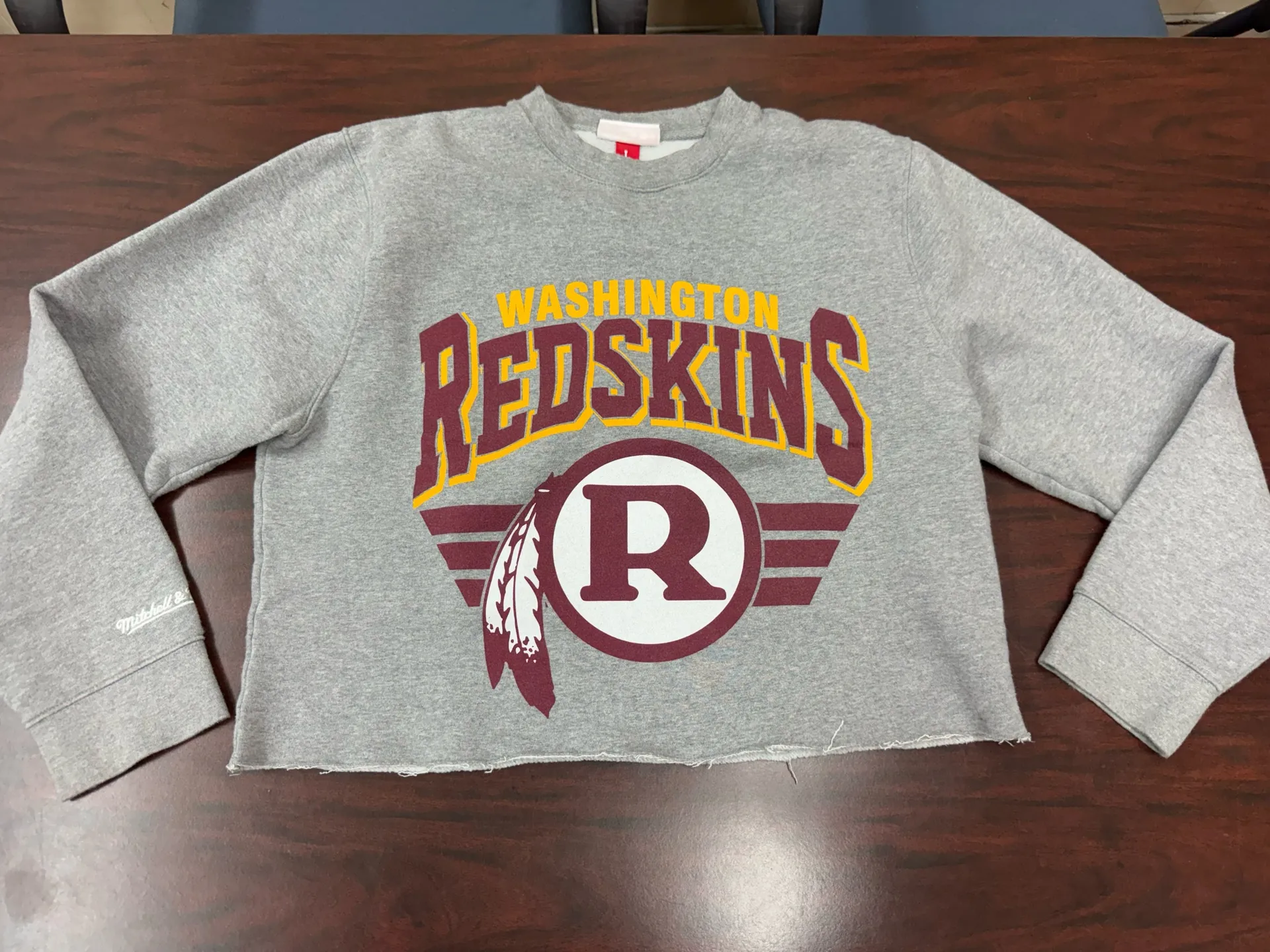 Washington Redskins Grey Cropped Crewneck Sweatshirt Size Large - Image 1