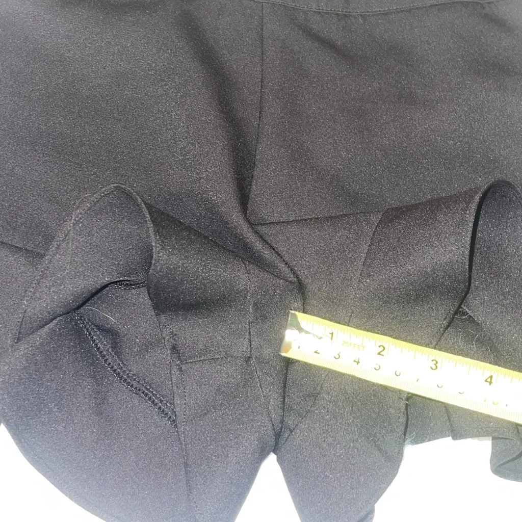 Zara Mini Shorts Black Ruffle Scalloped Hem Women’s Size XS - Image 6