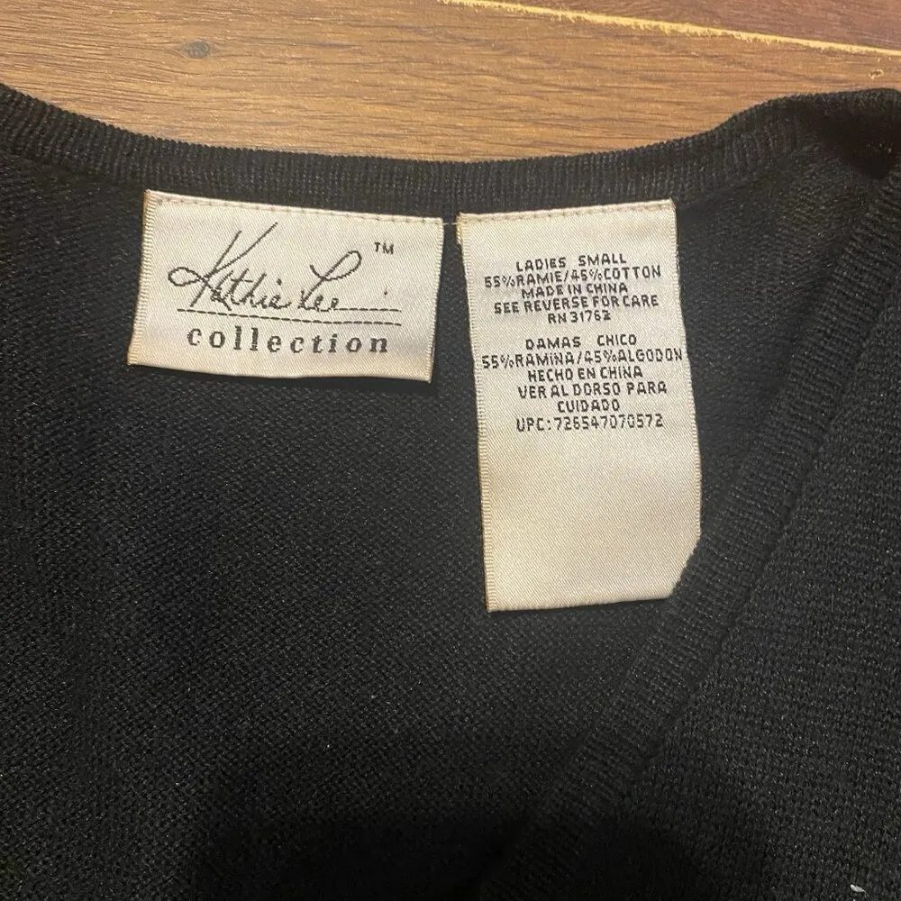 Vintage KATHIE LEE Women's Button up Knit Embroided Sweater Short Sleeve Small Black - Image 4
