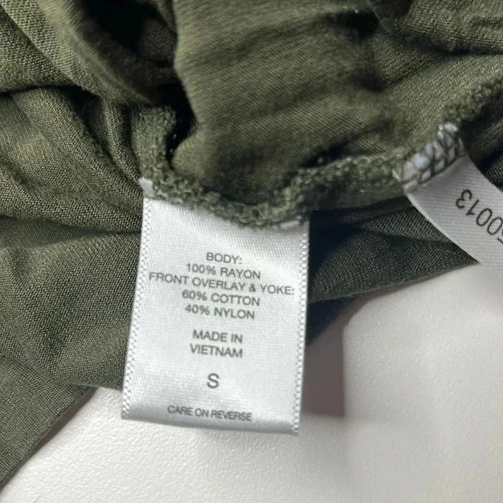 Soho crochet overlay short sleeved shirt green silver tone zipper - Image 4