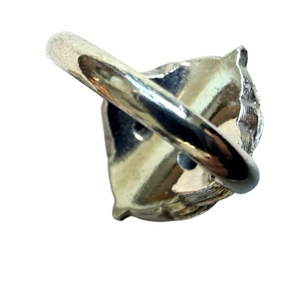 Avon Emerald Green Glass Ring - Image 8