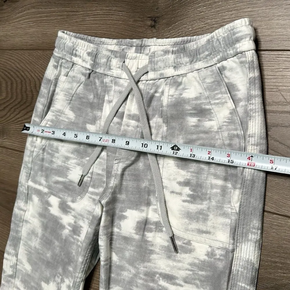 Athleta Farallon Printed Mid Rise Jogger Pants White Gray Size‎ 4 - Image 6