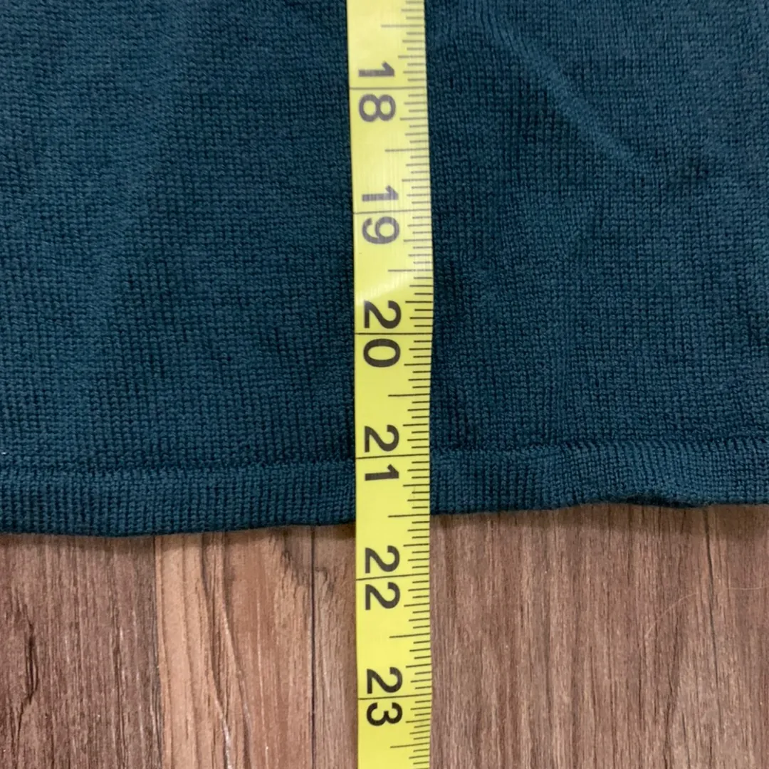 Bell Sleeve Emerald Top - Image 9