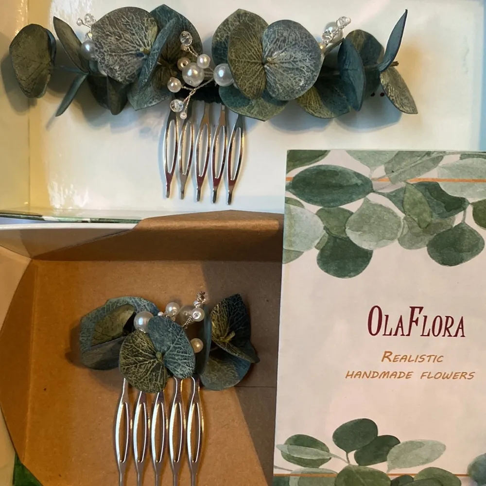 Wedding Eucalyptus Pearl Hair Combs (2) - Image 3