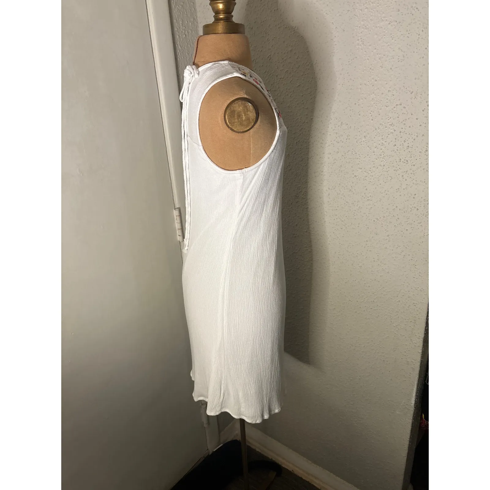 Trixxi White Embroidered Floral Lace-Up Sleeveless Dress S Boho Costal Cowgirl - Image 4