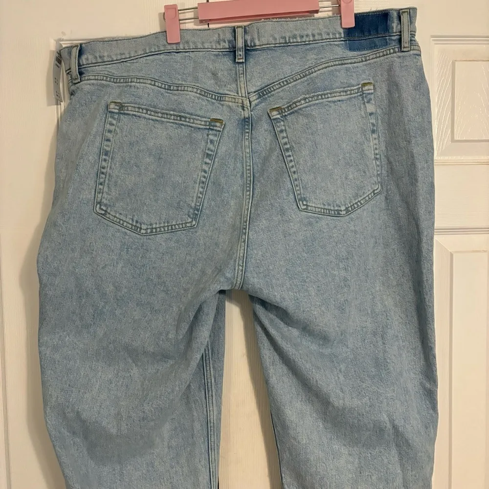 Abercrombie Curve Love Ultra High Rise 90s Straight Jean NWT - Image 7