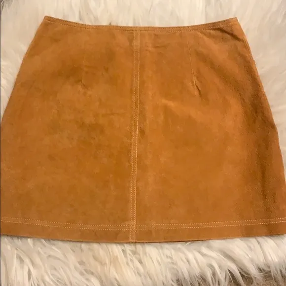 Forever 21 XXI Suede Button Up Skirt Camel New Without Tags - Image 5