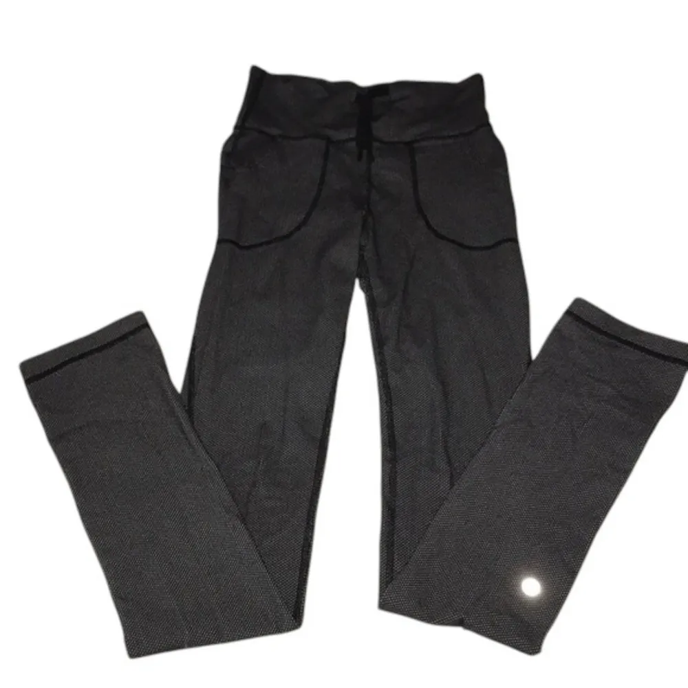 Lululemon Women's Skinny Will Pant Black and gray Size 2 - Image 2