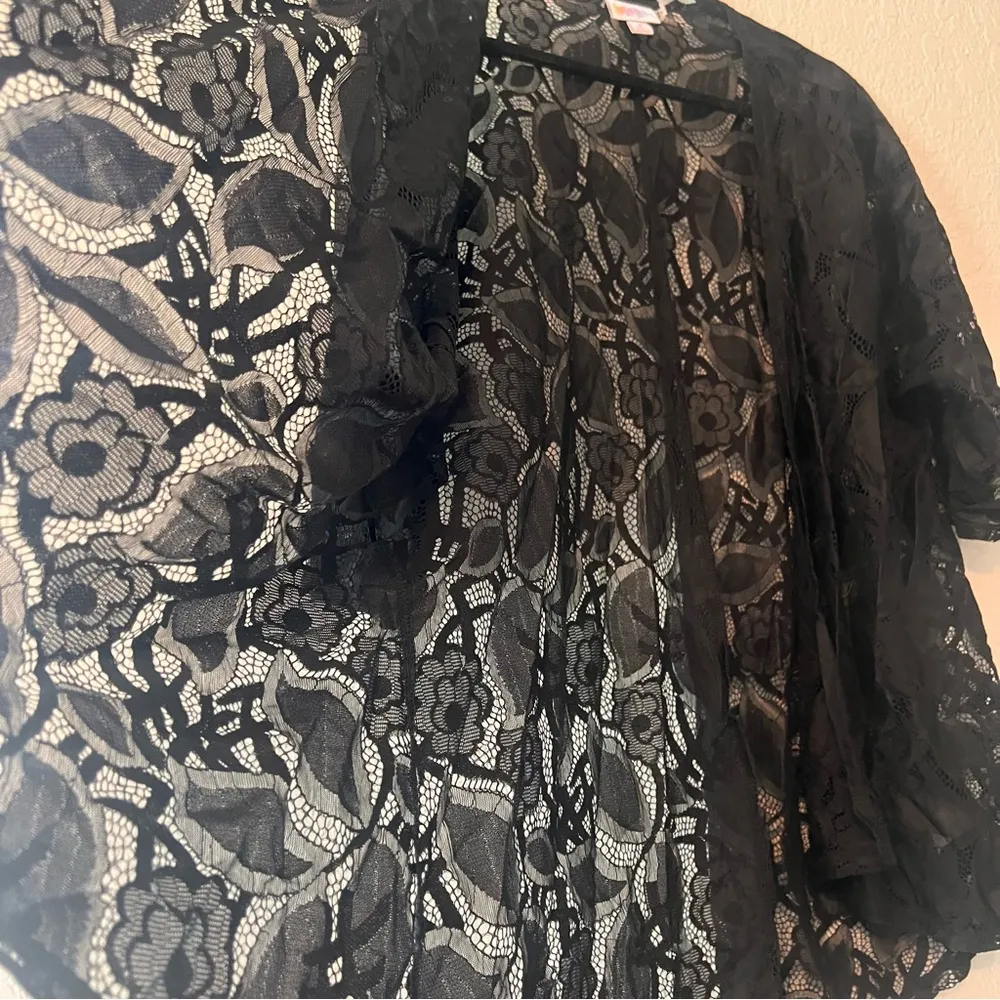 LULAROE Top Women's Size SMALL Black Lace Open Lightweight Sheer Cardigan #280 - Image 5