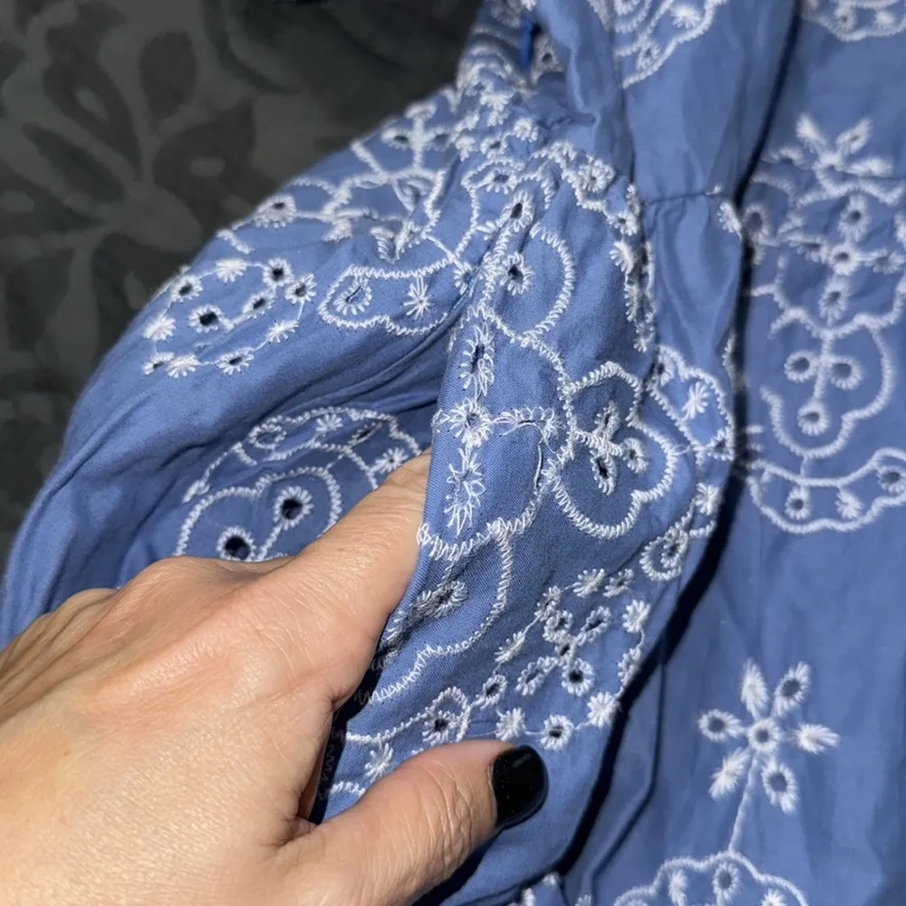 GOODNIGHT MACAROON size large side zip lined square neck blue eyelet dress NWT - Image 3