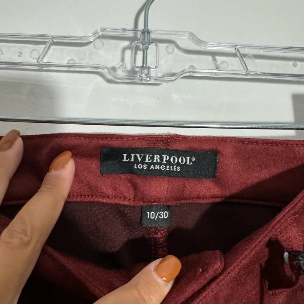 Stitch Fix Liverpool Madonna Skinny Suede Legging Burgundy Deep Henna Size 10/30 Red - Image 7