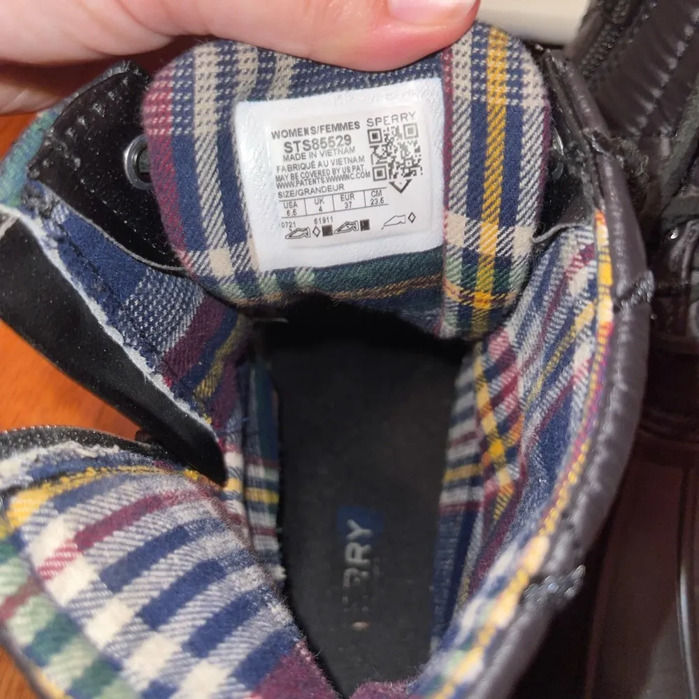 Sperry’s Black Quilted Duck Boots - Image 2