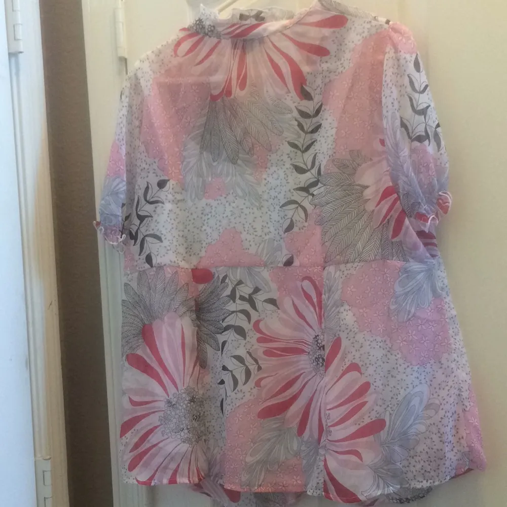 FINAL MARKDOWN Ladies ab studio top 1x - Image 4