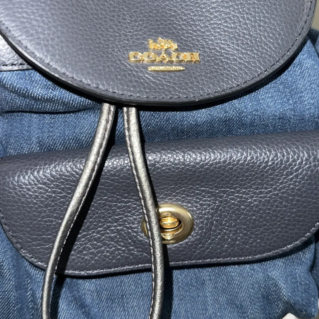 Coach Two-Tone Black and Blue Backpack - Like New - Image 5
