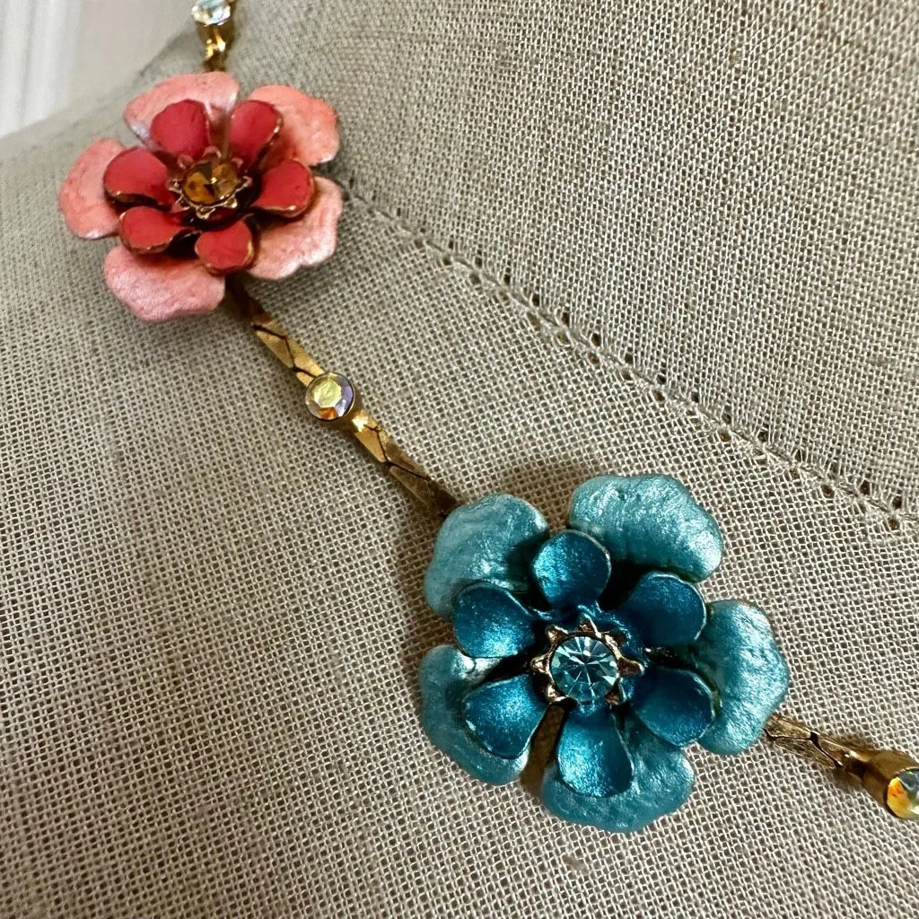 Multicolor Enamel Flower Choker Necklace - Image 6