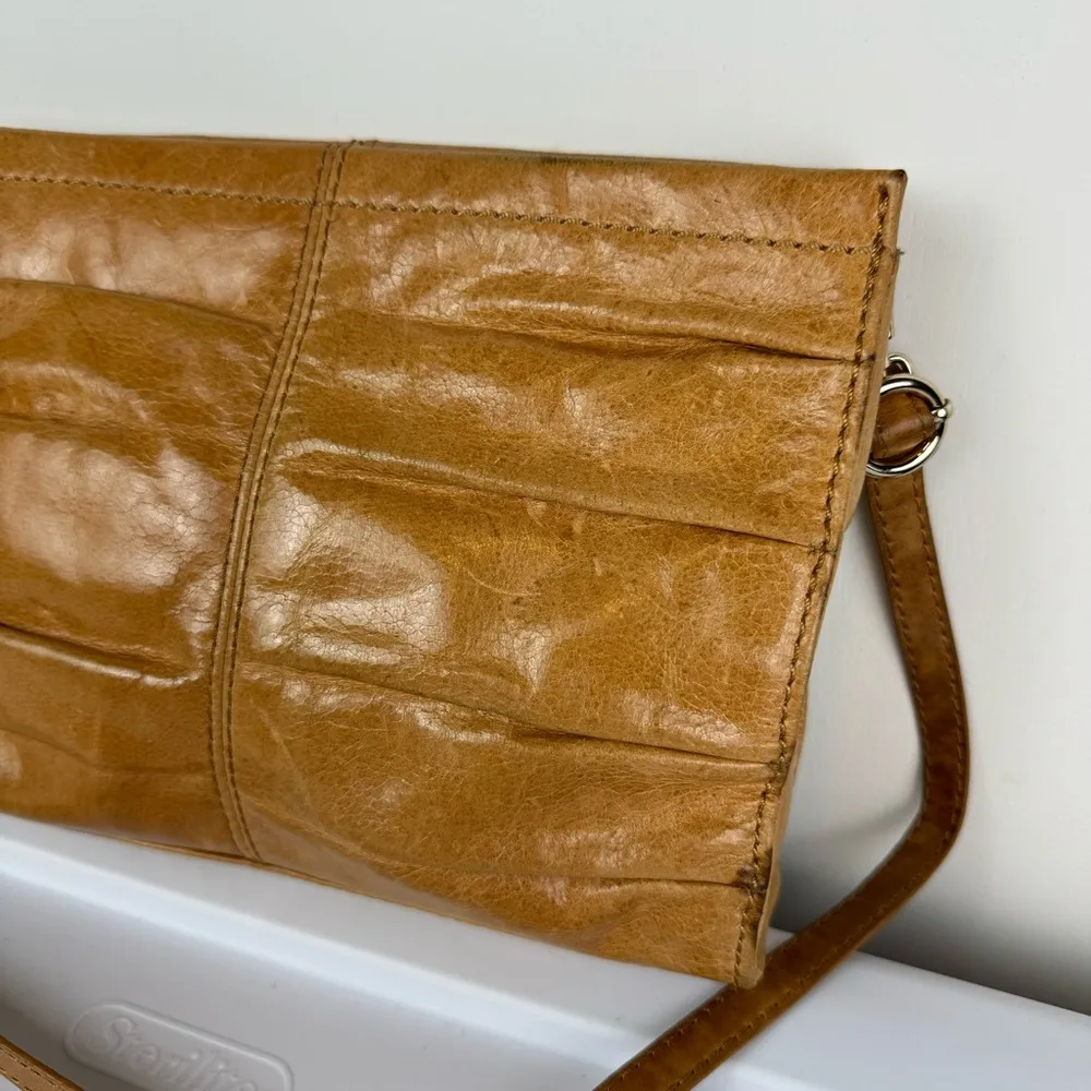 The Sak Tan Leather Crossbody Bag - Image 10