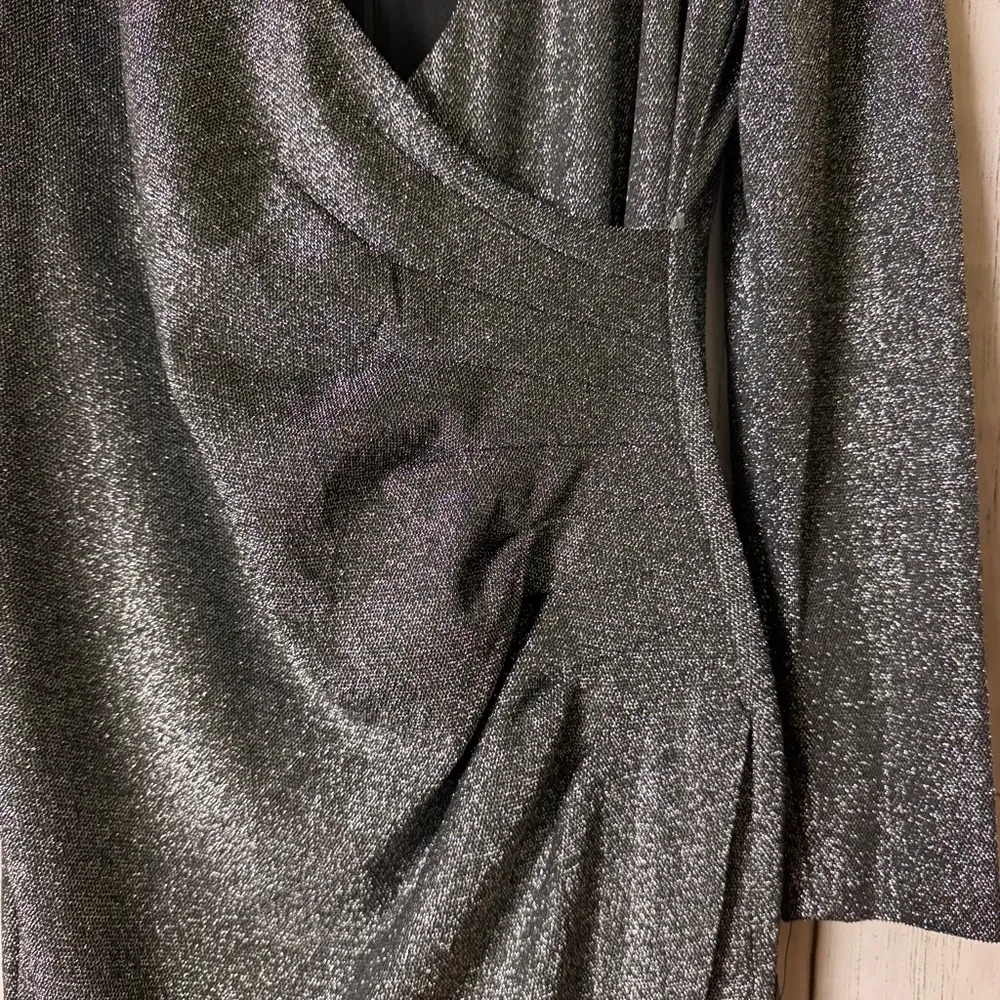 DKNY Women’s Long Sleeve Elegant Black Silver Glitter Dress Sz 10 NWT - Image 4
