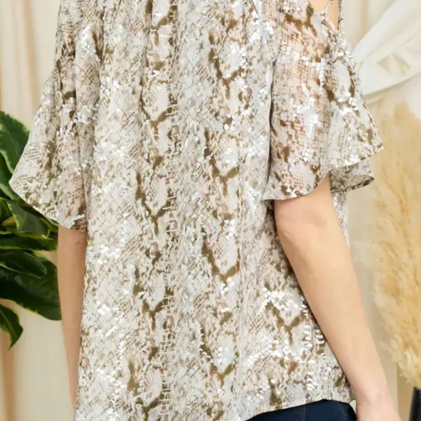 Davi & Dani Women's Snake‎ Print Cold Shoulder Top- Size Small - Image 3