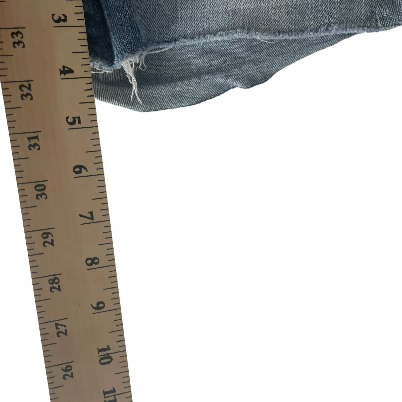 American Eagle‎ Outfitter Embellished Blue Denim Mid Shorts Size 4 - Image 5