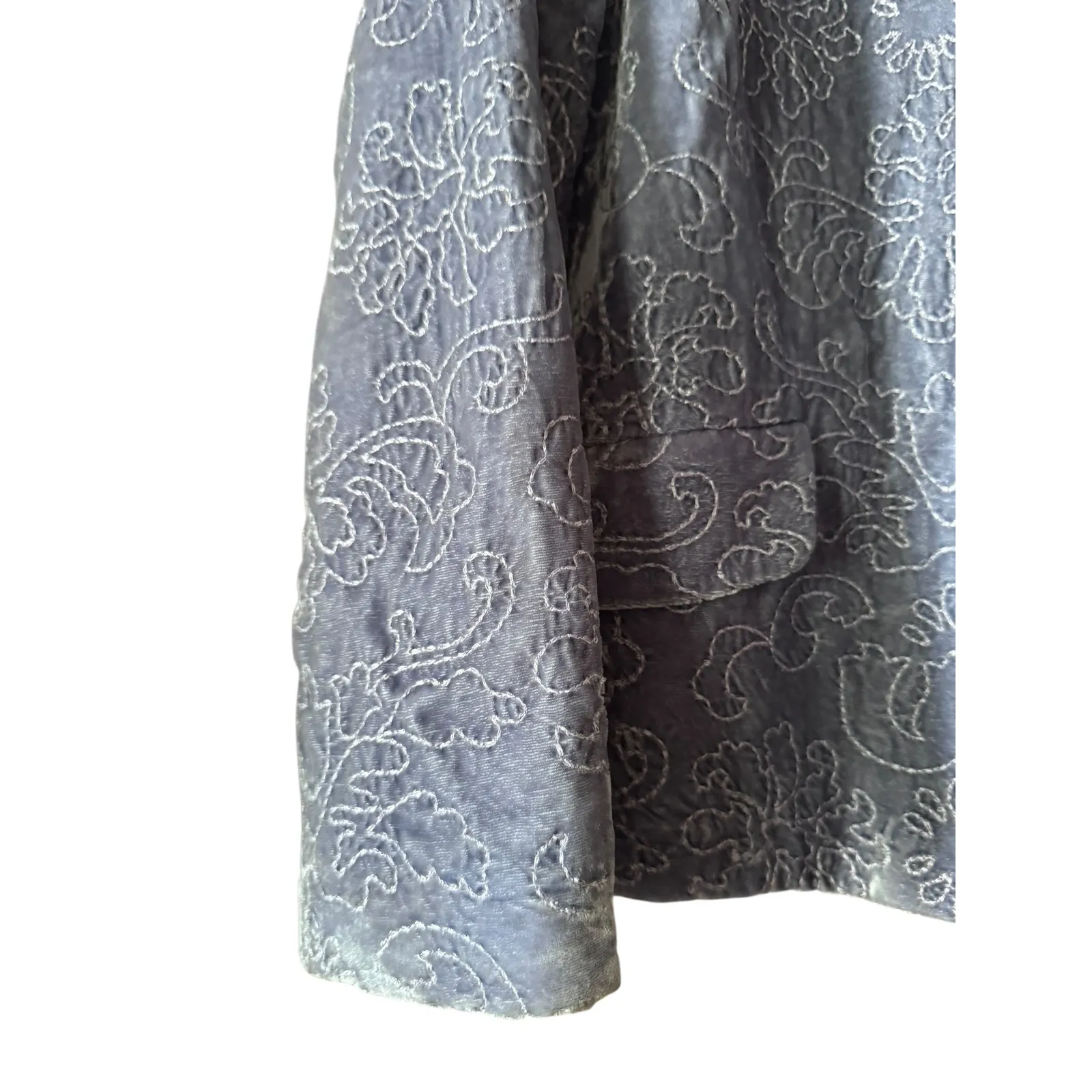 J.Jill Embroidered Floral velvet quilted Blue Blazer Jacket, Women's Size L Size L - Image 2