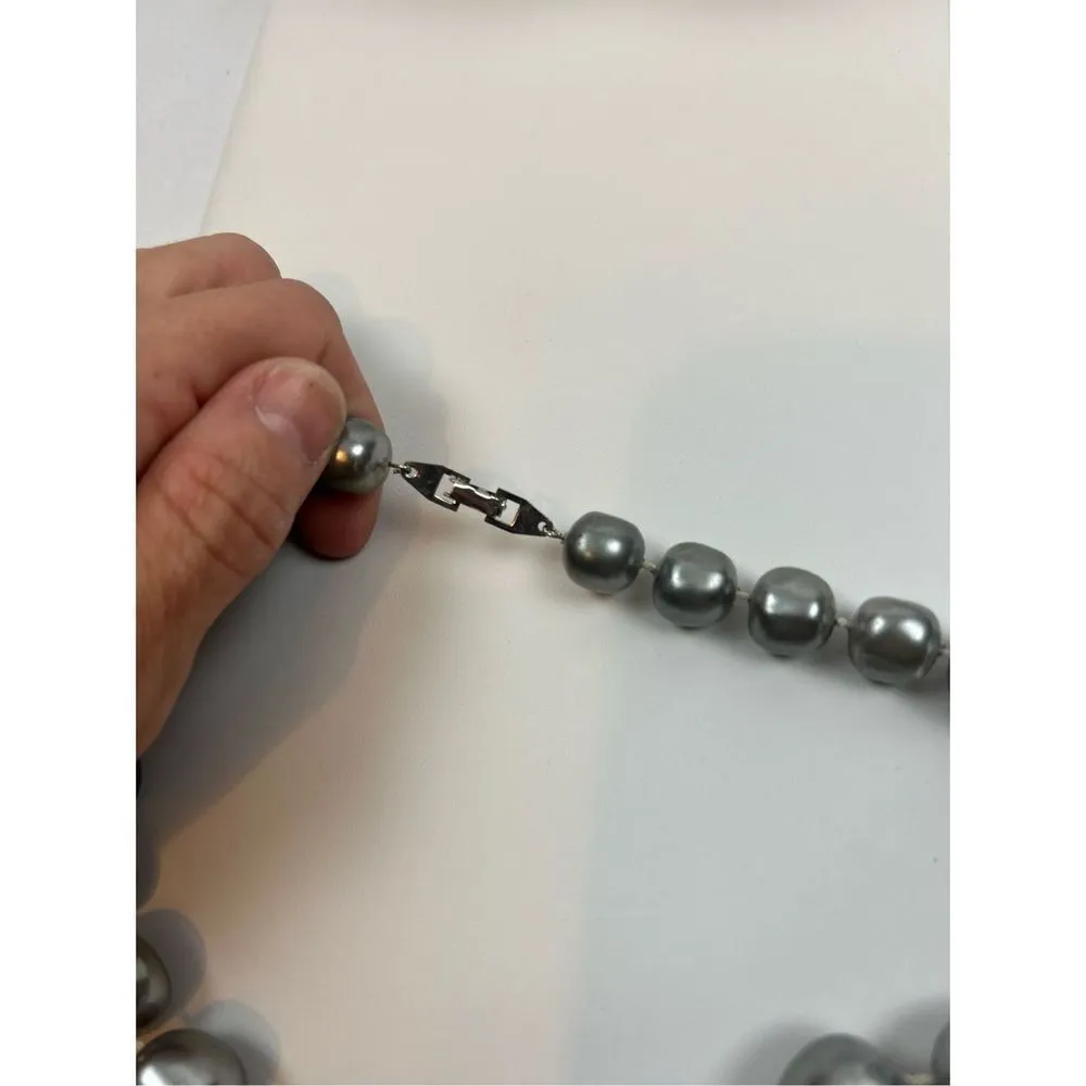 Silver metallic luster large beaded statement necklace - Image 6