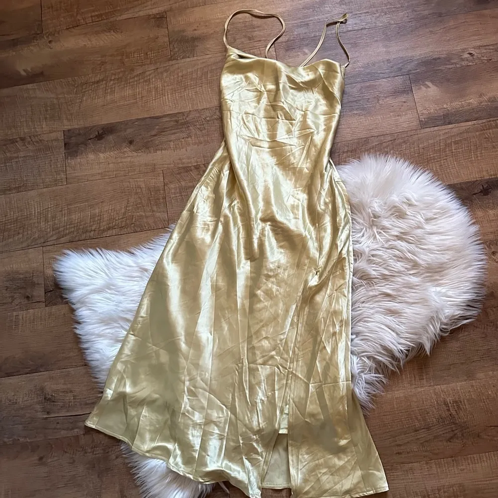 HELLO MOLLY Drinks On Me Midi Dress Lime - Image 9