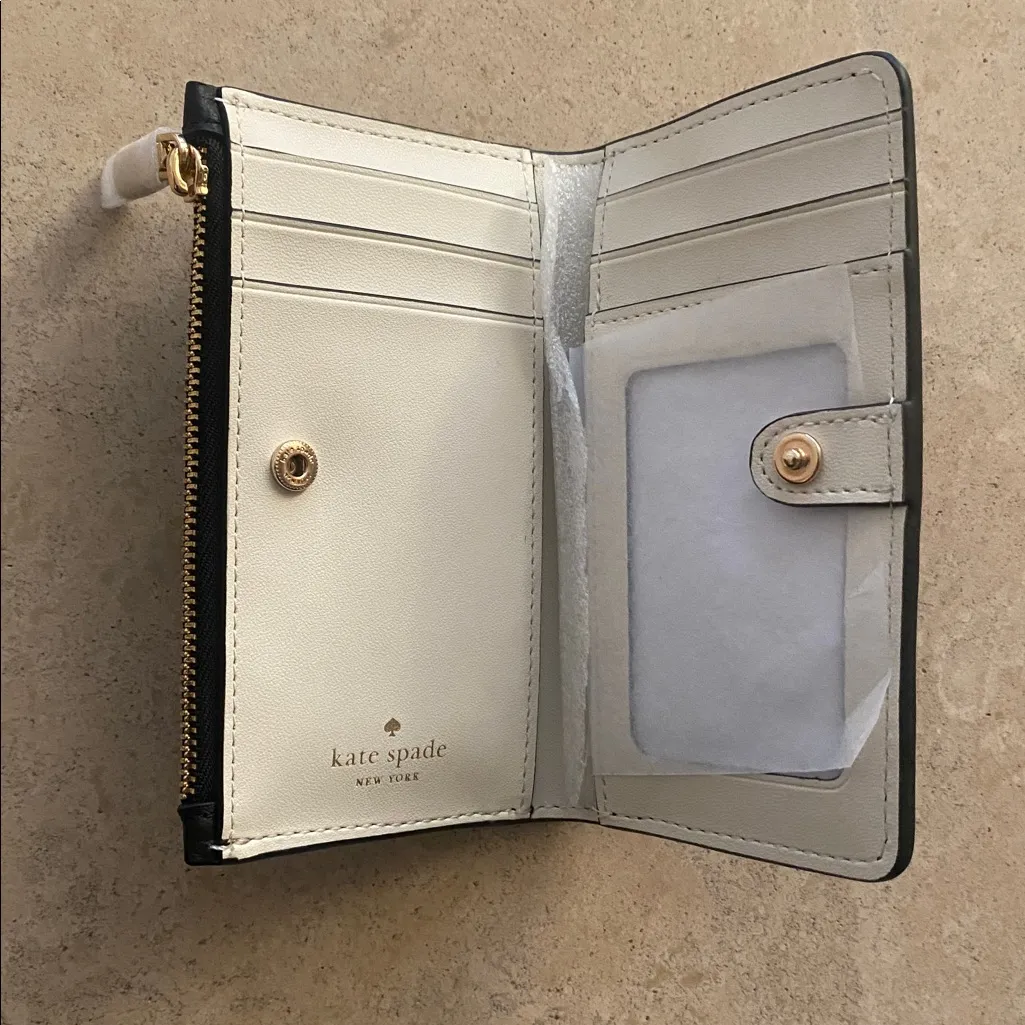 Kate Spade Small Slim Bifold Black Pebbled Leather Wallet - Image 5