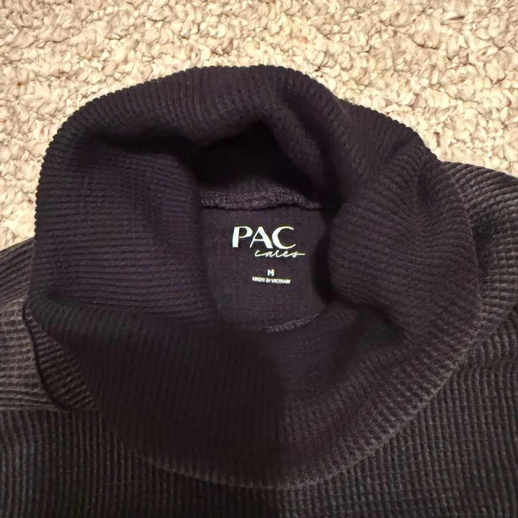 Pacsun Turtleneck Sweater - Image 2