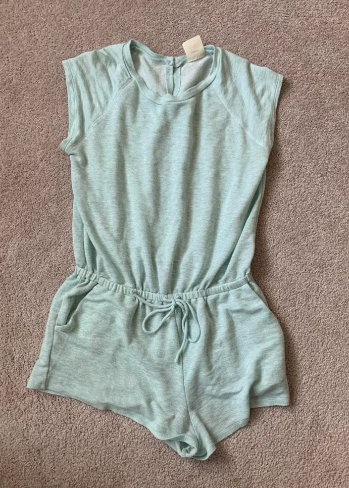 Tresics Beach Romper - Image 2