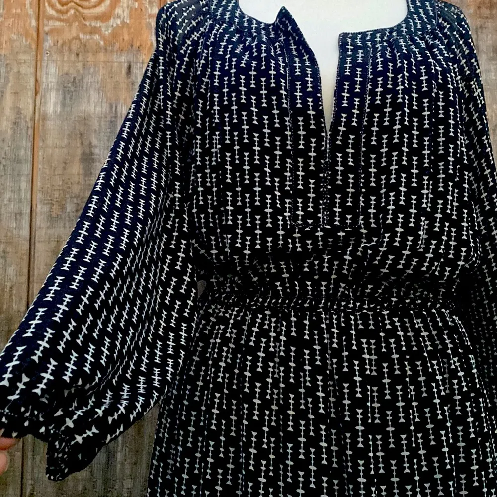 Max Studios Printed Black Long Sleeve Dress Size L - Image 4