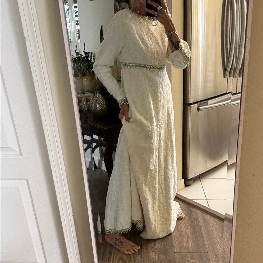 Handmade Winter wonderland ivory Long Sleeve Dress with Green beaded Accents Size undefined - Image 12