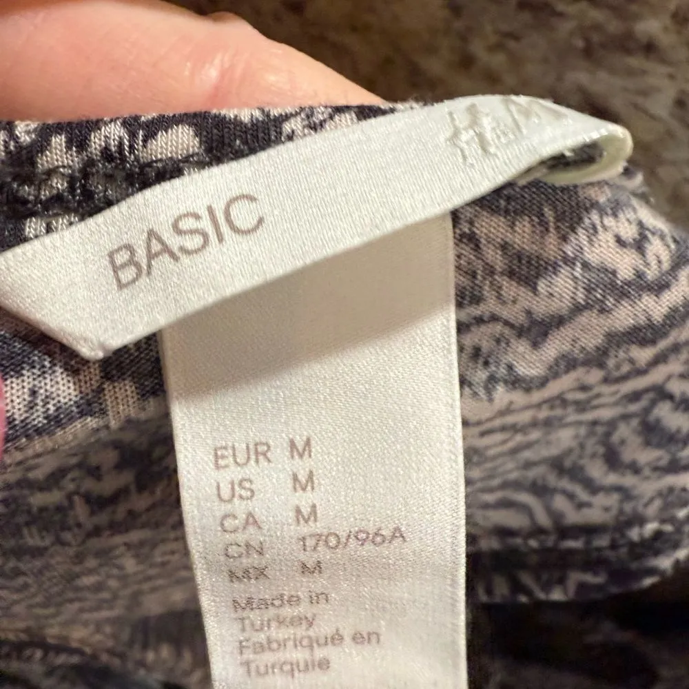 H&M Basic Razorback Tank Top Medium - Image 5