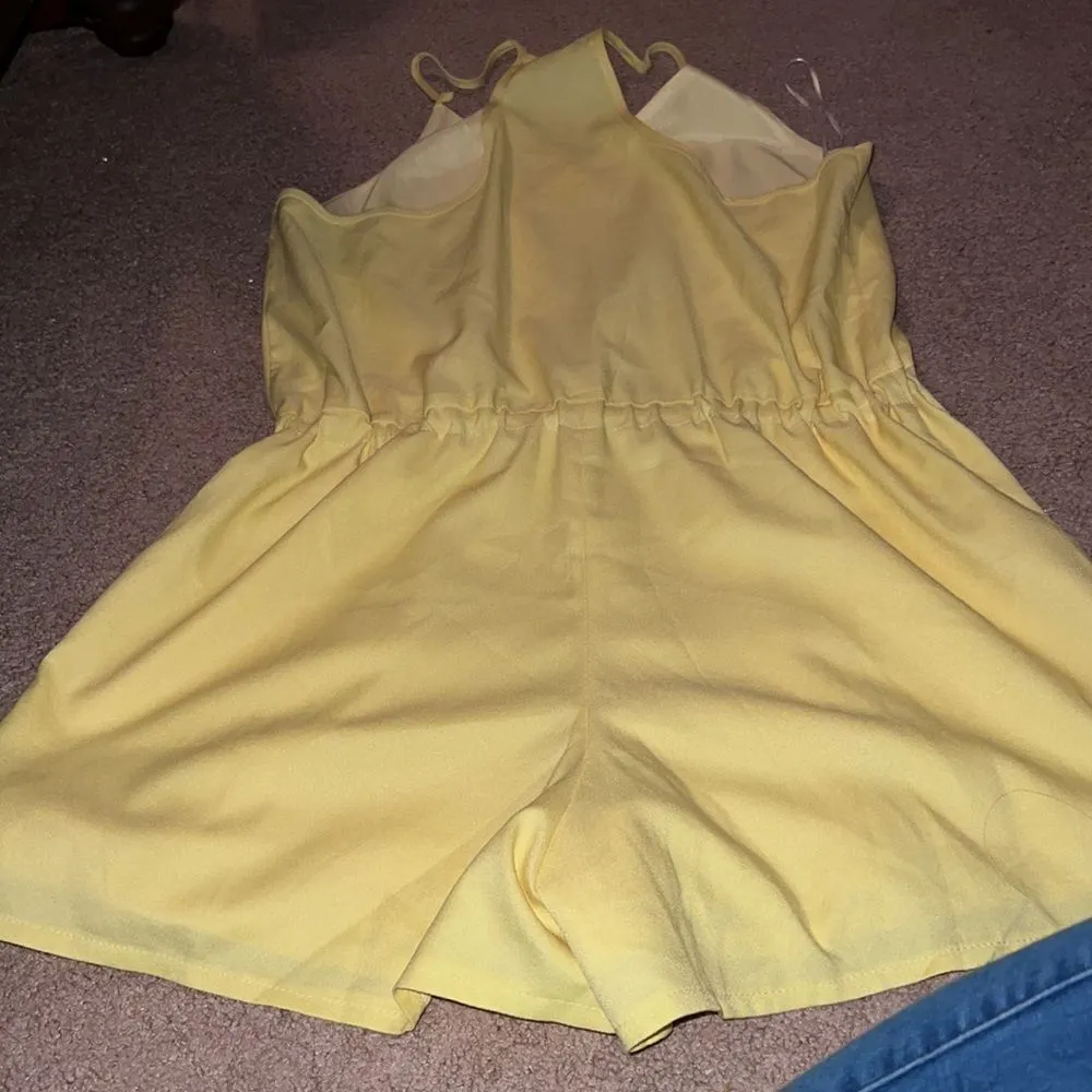 Lulus large yellow romper Yellow - Image 9