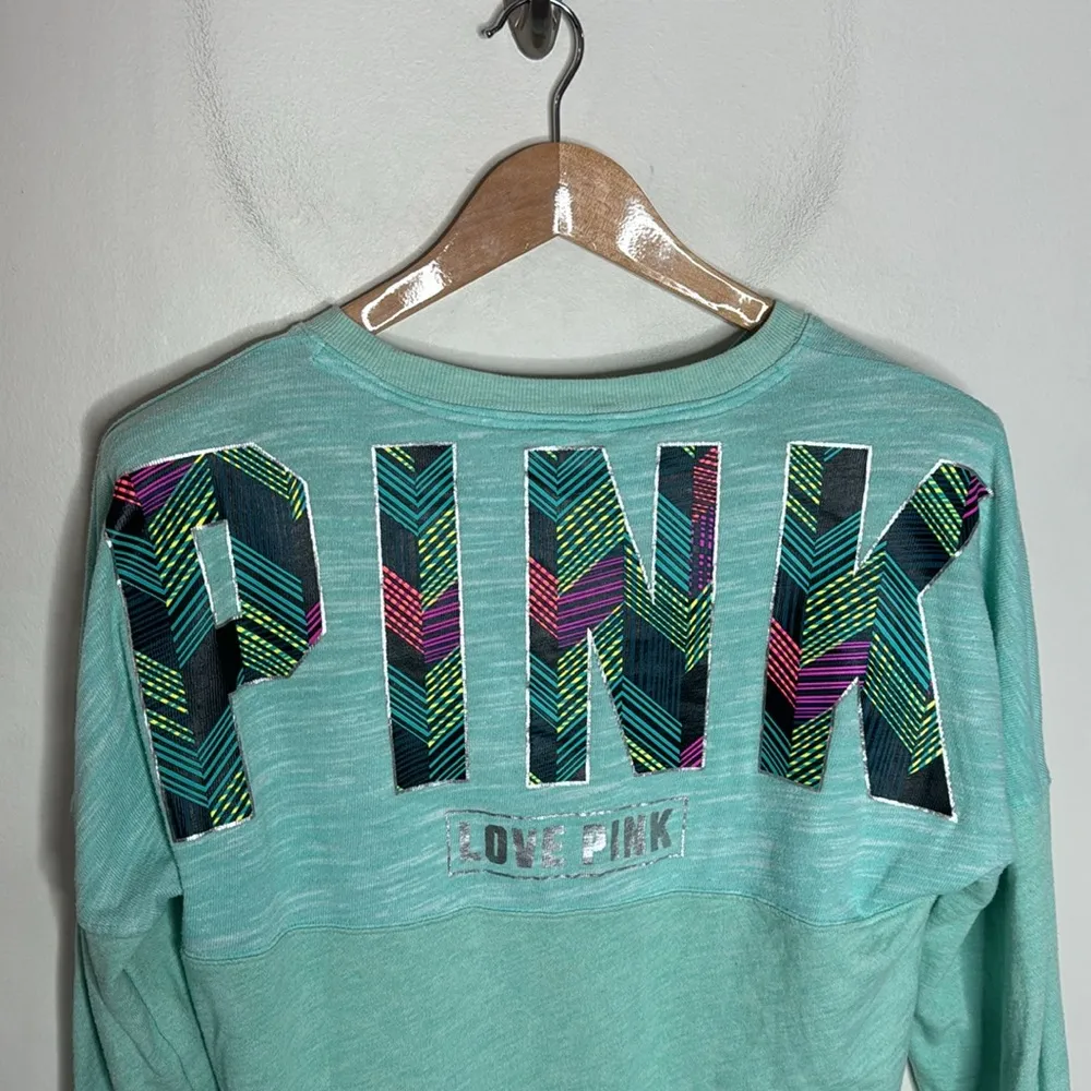 PINK Victoria's Secret Mint Green Logo spellout Long Sleeve Tee Shirt Size XS - Image 4