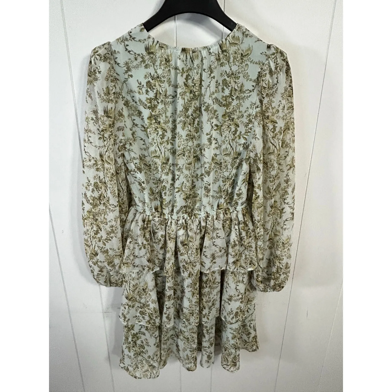 Chelsea28 Tiered Ruffle Long Sleeve Chiffon Dress in Green. Size XS. NWOT - Image 6