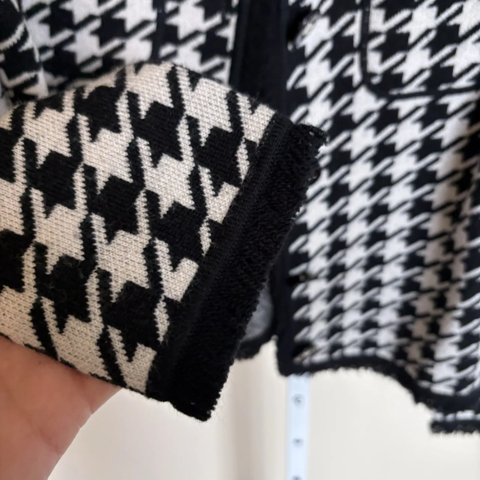 Sutton Studio Houndstooth Black White Cardigan 100% Merino Wool Petite Small Size undefined - Image 7