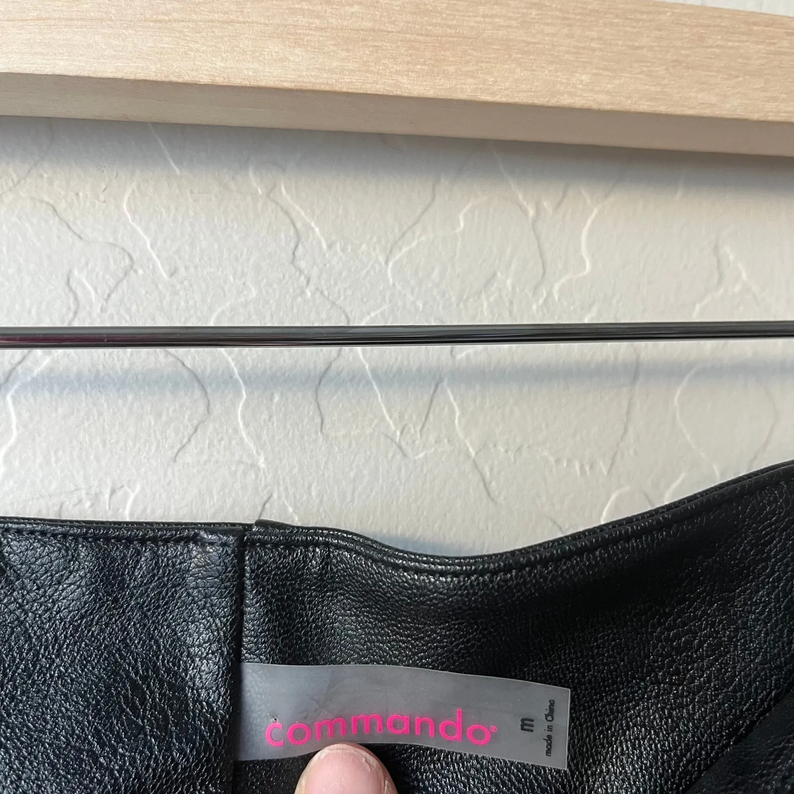 Commando Paperbag Belted High Waist Faux Leather Black Crop Pants Size Medium - Image 5