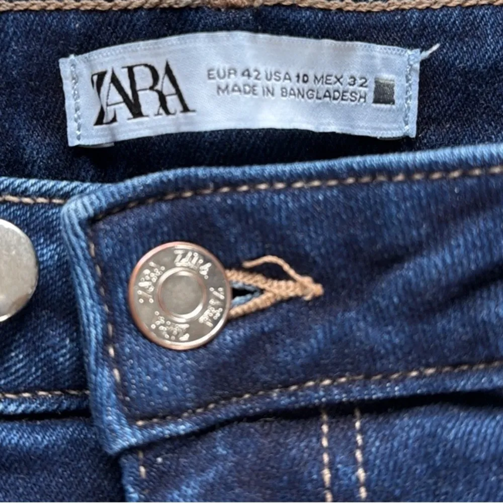 Zara Dark Wash High Rise Flare Jeans - Image 3