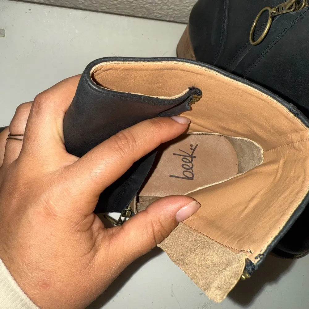 BEEK Nighthawk Black Leather Ankle Boots size 6 - Image 8