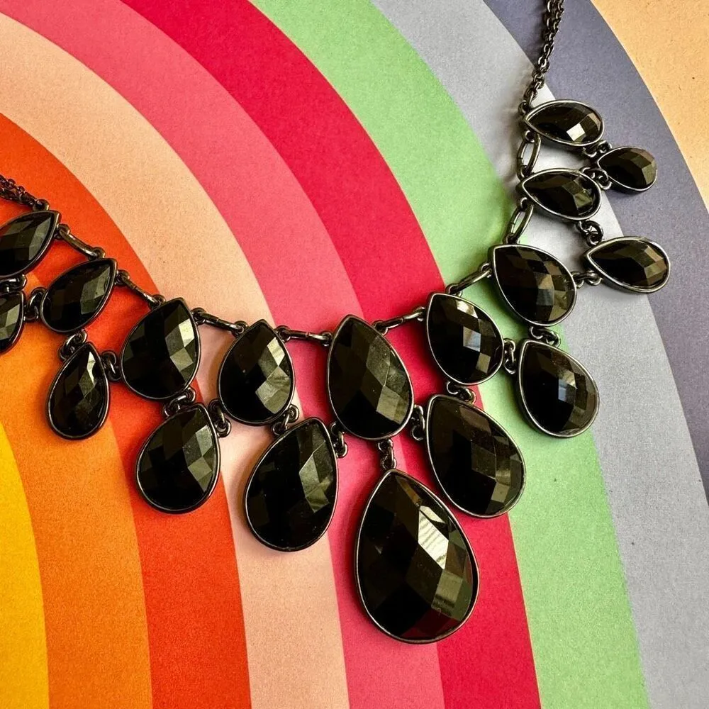 Joan Rivers  black teardrop statement necklace - Image 3
