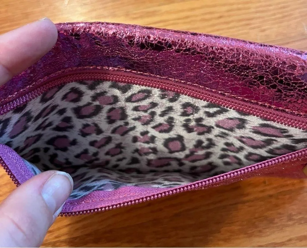 Sorial New York Holiday Wristlet Pink - Image 7