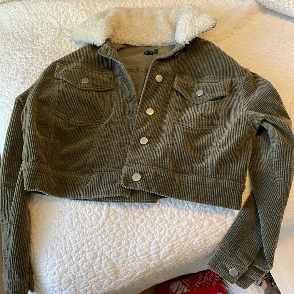 Faux green jacket - Image 2