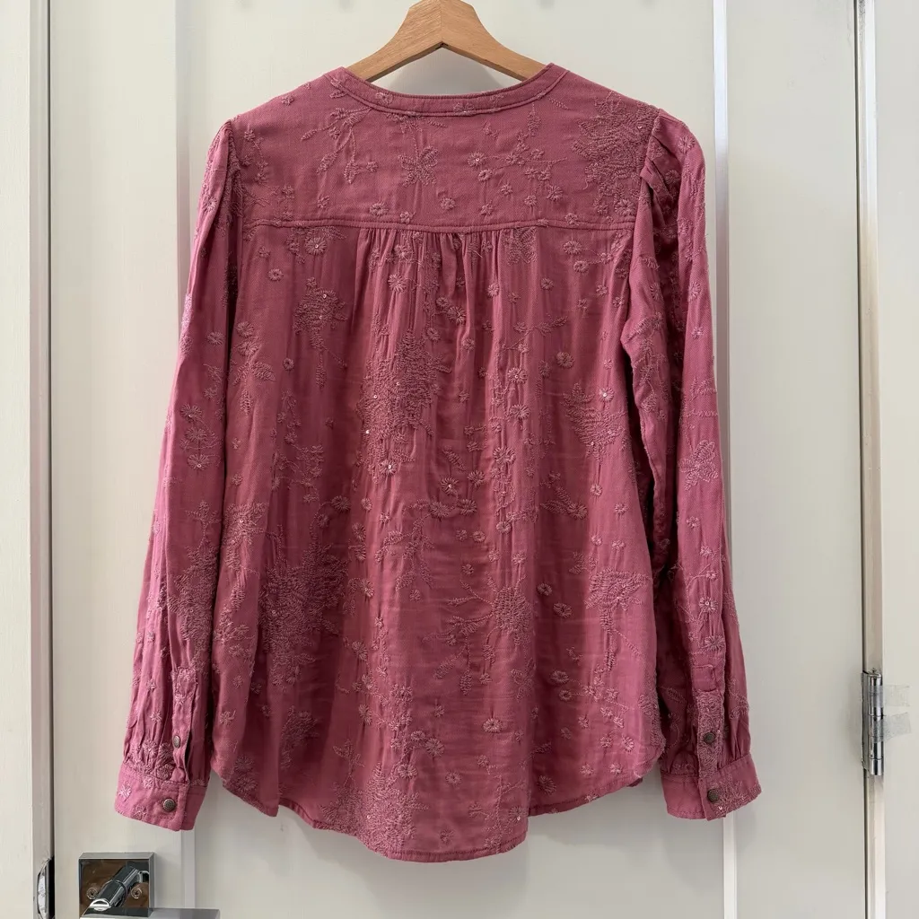 Anthropologie Pilcro Jolie Pintucked Blouse Pink Rose Mauve Size M - Image 4